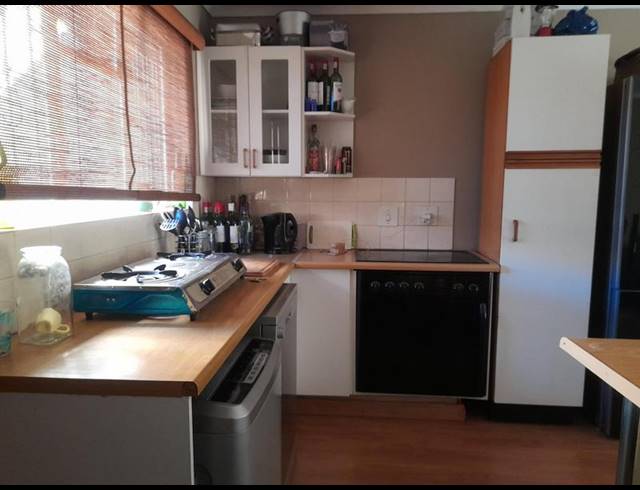 2 BEDROOM SIMPLEX FOR SALE IN POMONA